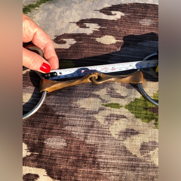 NWOT Roller Mouth Snaffle Bit w/Leather Chin Strap - Picture 2 of 4